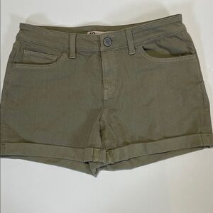SO Olive Green Denim Shorts Womens Size 9 Mid Rise Cuffed Casual